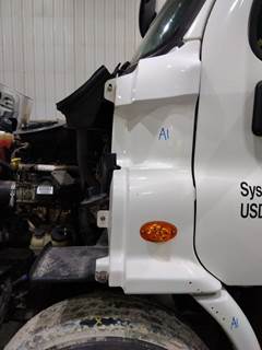 Freightliner Cascadia 113 Left Cowl