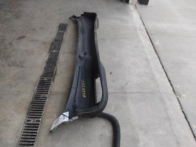 Freightliner Cascadia 113 Cowl