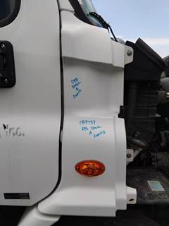 Freightliner Cascadia 113 Right Cowl