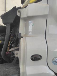 Freightliner Cascadia 113 Left Cowl