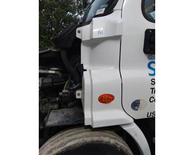 Freightliner Cascadia 113 Left Cowl