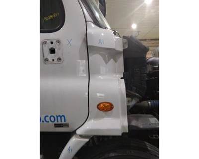 Freightliner Cascadia 113 Right Cowl
