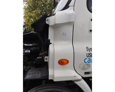 Freightliner Cascadia 113 Left Cowl