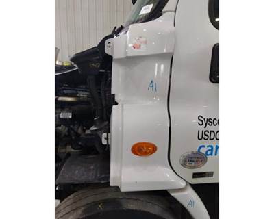 Freightliner Cascadia 113 Left Cowl
