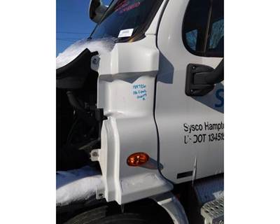 Freightliner Cascadia 113 Left Cowl