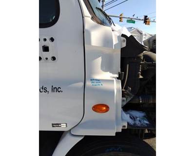 Freightliner Cascadia 113 Right Cowl