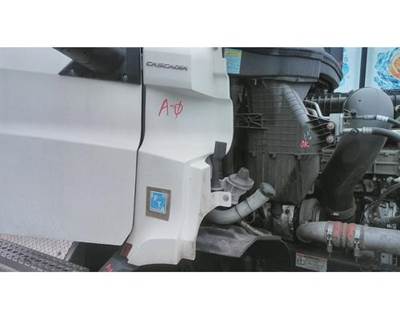 Freightliner Cascadia 116 Right Cowl