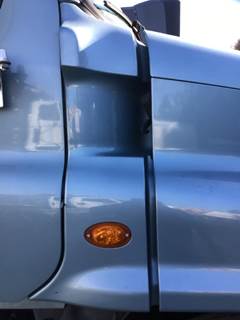 Freightliner Cascadia 125 Right Cowl