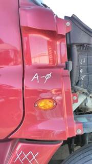 Freightliner Cascadia 125 Right Cowl