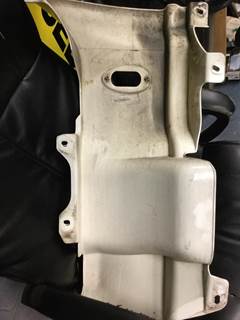 Freightliner Cascadia 125 Right Cowl