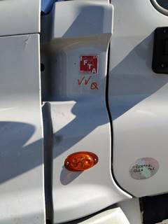 Freightliner Cascadia 125 Left Cowl