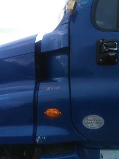 Freightliner Cascadia 125 Left Cowl