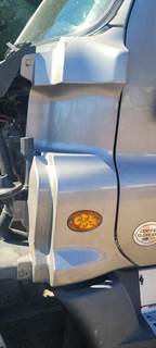 Freightliner Cascadia 125 Left Cowl