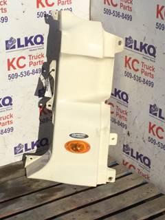 Freightliner Cascadia 125 Right Cowl