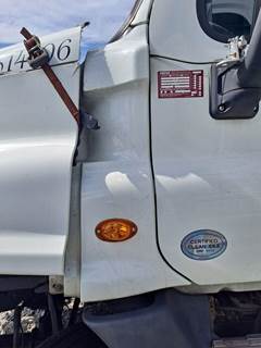 Freightliner Cascadia 125 Left Cowl