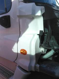 Freightliner Cascadia 125 Right Cowl