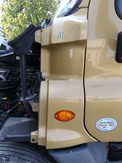 Freightliner Cascadia 125 Left Cowl