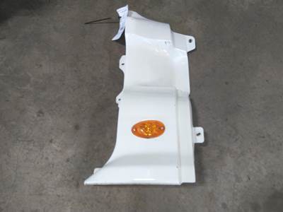 Freightliner Cascadia 125 Right Cowl