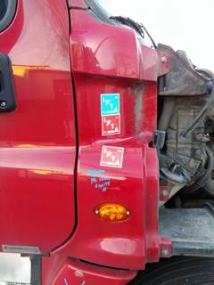 Freightliner Cascadia 125 Right Cowl