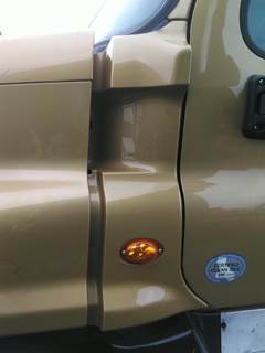 Freightliner Cascadia 125 Left Cowl