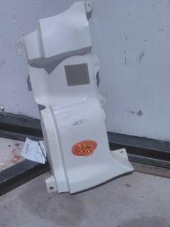 Freightliner Cascadia 125 Left Cowl