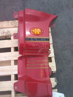 Freightliner Cascadia 125 Right Cowl