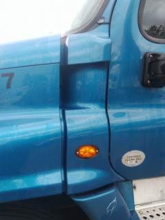 Freightliner Cascadia 125 Left Cowl