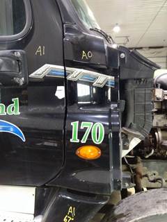 Freightliner Cascadia 125 Right Cowl