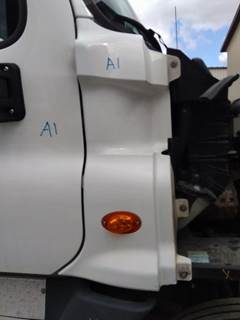 Freightliner Cascadia 125 Right Cowl