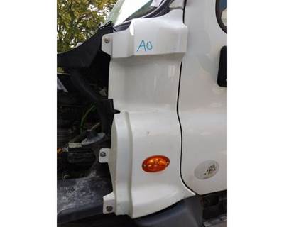 Freightliner Cascadia 125 Left Cowl