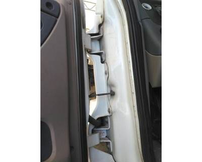 Freightliner Cascadia 125 Left Cowl