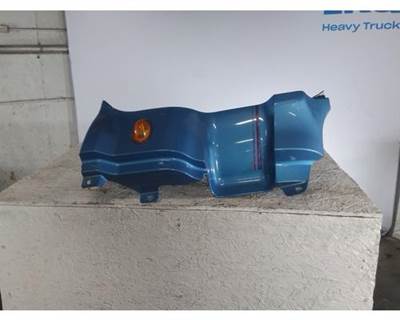 Freightliner Cascadia 125 Right Cowl