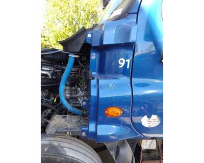 Freightliner Cascadia 125 Left Cowl