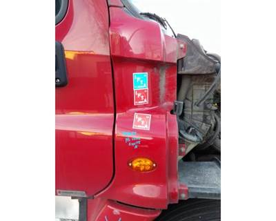 Freightliner Cascadia 125 Right Cowl