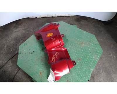 Freightliner Cascadia 125 Left Cowl