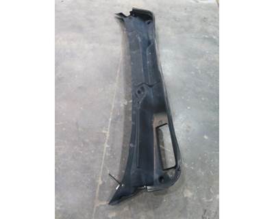 Freightliner Cascadia 125 Cowl