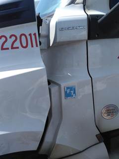 Freightliner Cascadia 126 Left Cowl