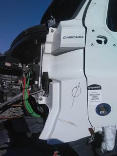 Freightliner Cascadia 126 Left Cowl