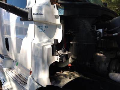 Freightliner Cascadia 126 Right Cowl