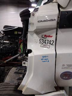 Freightliner Cascadia 126 Left Cowl