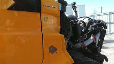 Freightliner Cascadia 126 Right Cowl