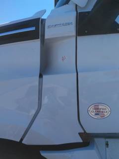 Freightliner Cascadia 126 Left Cowl