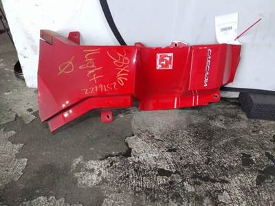 Freightliner Cascadia 126 Right Cowl