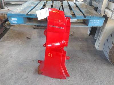 Freightliner Cascadia 126 Right Cowl