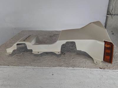 Freightliner Cascadia 126 Right Cowl