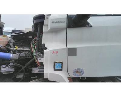 Freightliner Cascadia 126 Left Cowl