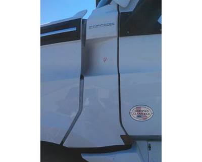 Freightliner Cascadia 126 Left Cowl