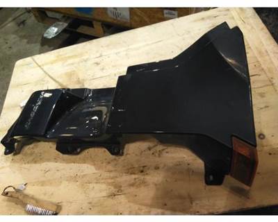 Freightliner Cascadia 126 Right Cowl