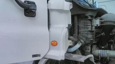 Freightliner Cascadia Right Cowl