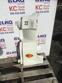 Freightliner Cascadia Right Cowl